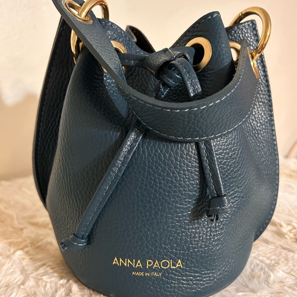 EUC Anna Paola Mini Drawstring Bucket Bag. Fun & flirty. Teal / Blue green. - Picture 4 of 5
